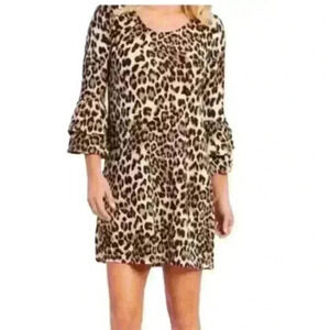 Evereve Allison Joy Leopard‎ Print
3/4 Flutter Sleeve Dress XS